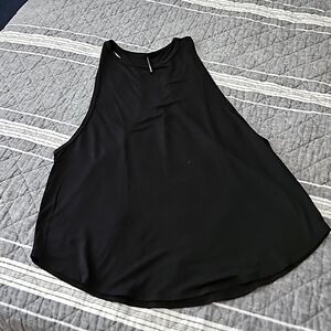 Carbon 38 black tank, size medium